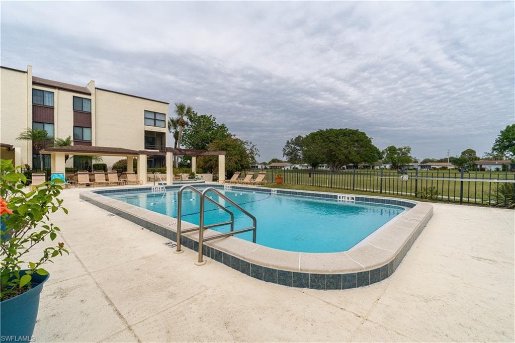 3625 Boca Ciega Dr 208, Naples, FL 34112-30