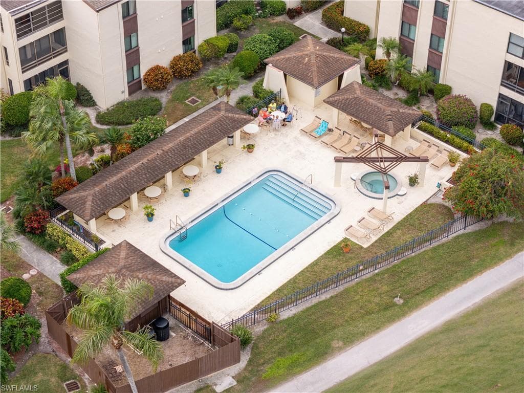 3625 Boca Ciega Dr 208, Naples, FL 34112-5