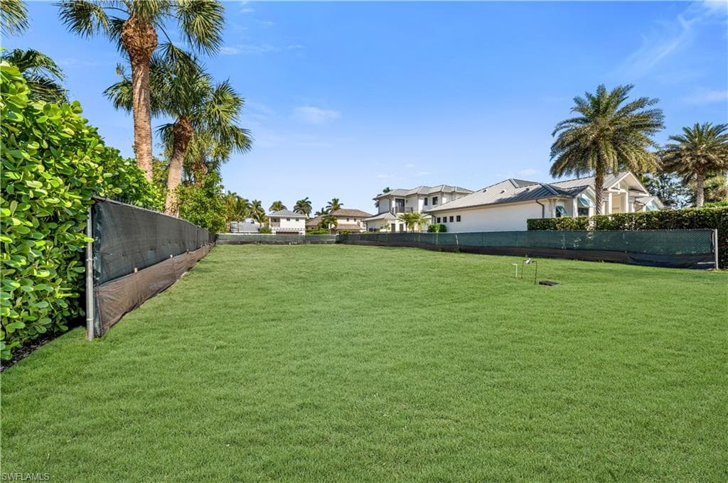 777 Broad Ave S, Naples, FL 34102-1