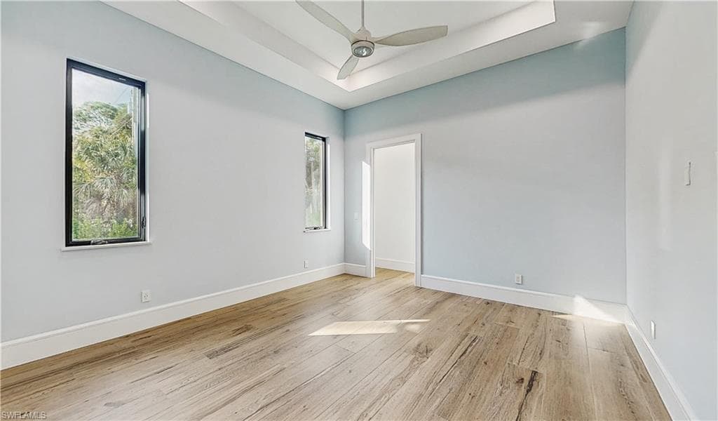 5990 English Oaks Ln, Naples, FL 34119-28