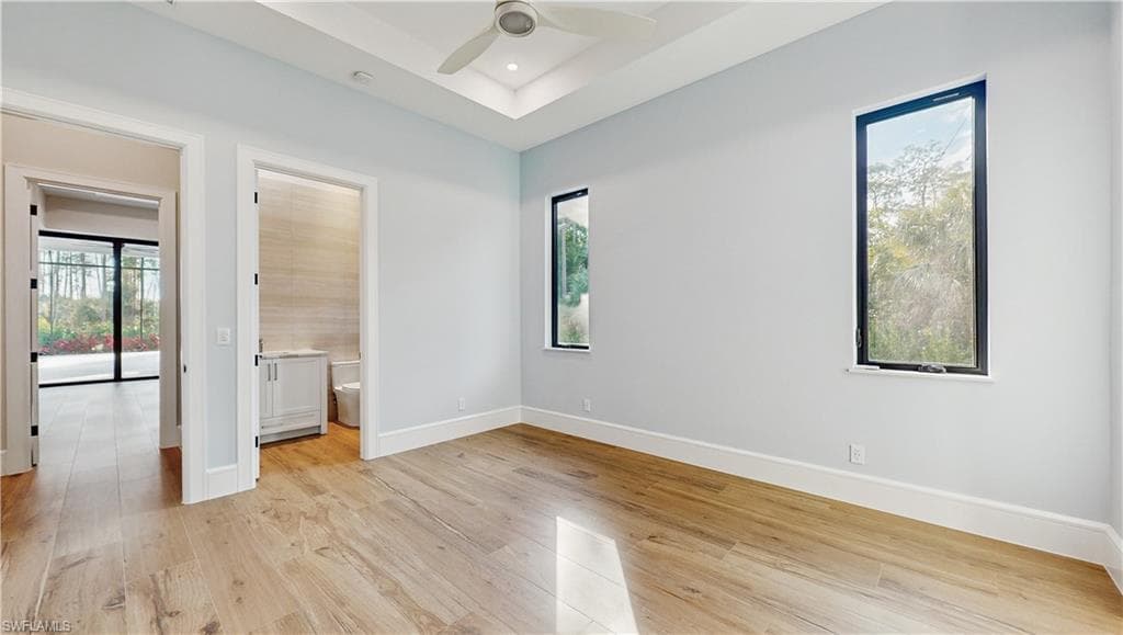 5990 English Oaks Ln, Naples, FL 34119-29