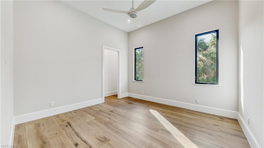 5990 English Oaks Ln, Naples, FL 34119-31