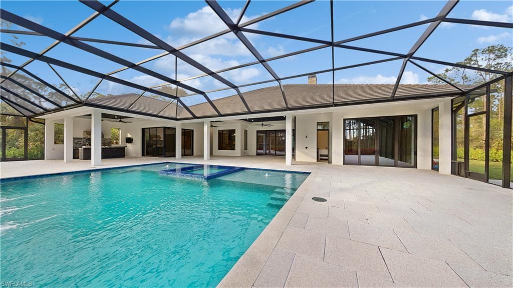 5990 English Oaks Ln, Naples, FL 34119-8