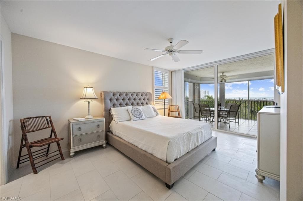 5550 Heron Point Dr 402, Naples, FL 34108-16