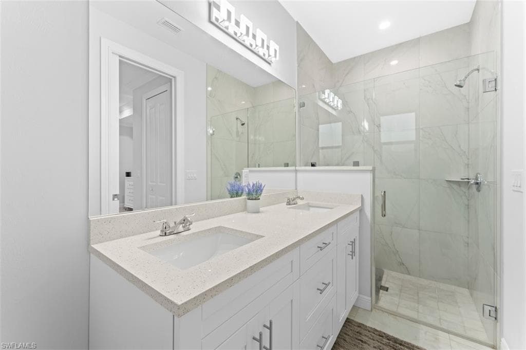 3612 31st Ave NE, Naples, FL 34120-8