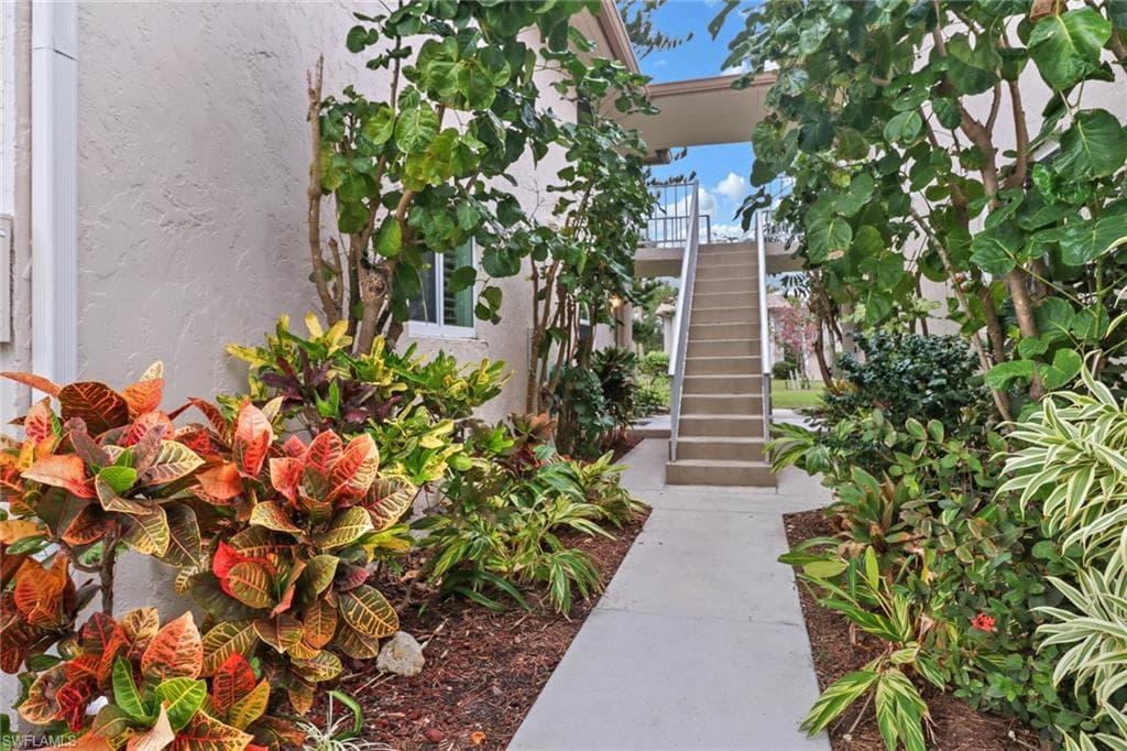 1549 Sandpiper St 1, Naples, FL 34102-11