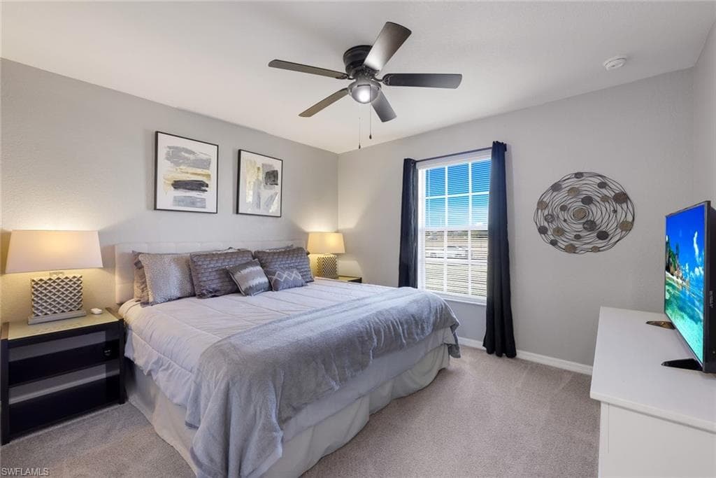 2033 1st Pl, Cape Coral, FL 33993-13