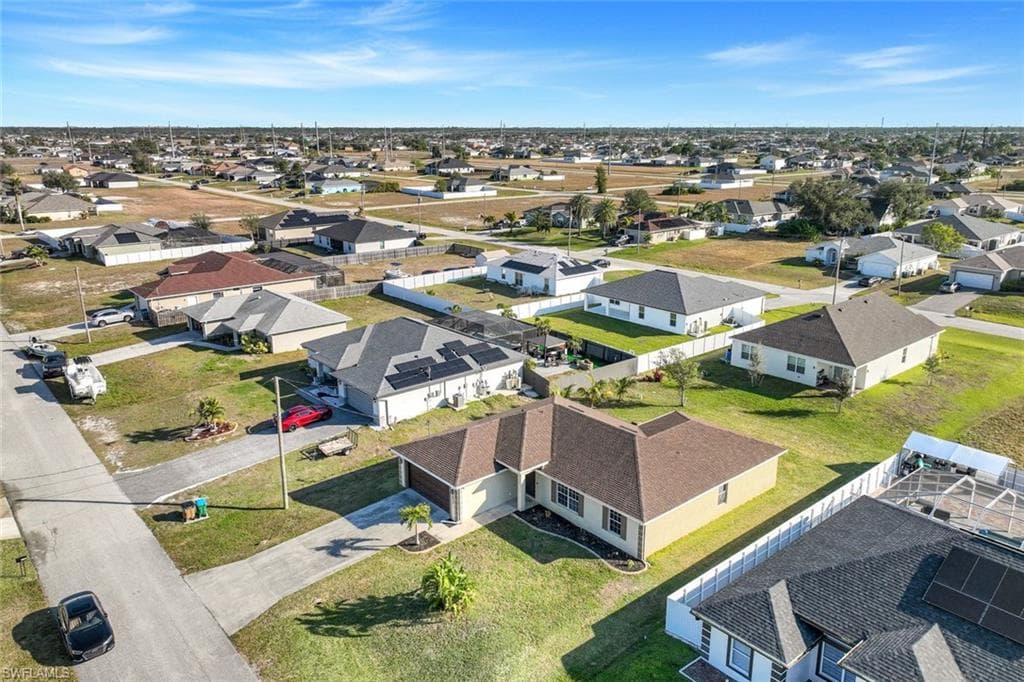 2033 1st Pl, Cape Coral, FL 33993-16