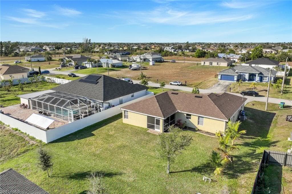2033 1st Pl, Cape Coral, FL 33993-17
