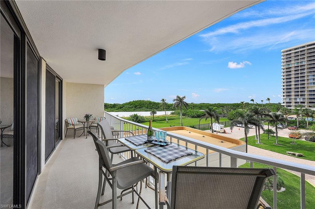 320 Seaview Ct 308, Marco Island, FL 34145-9