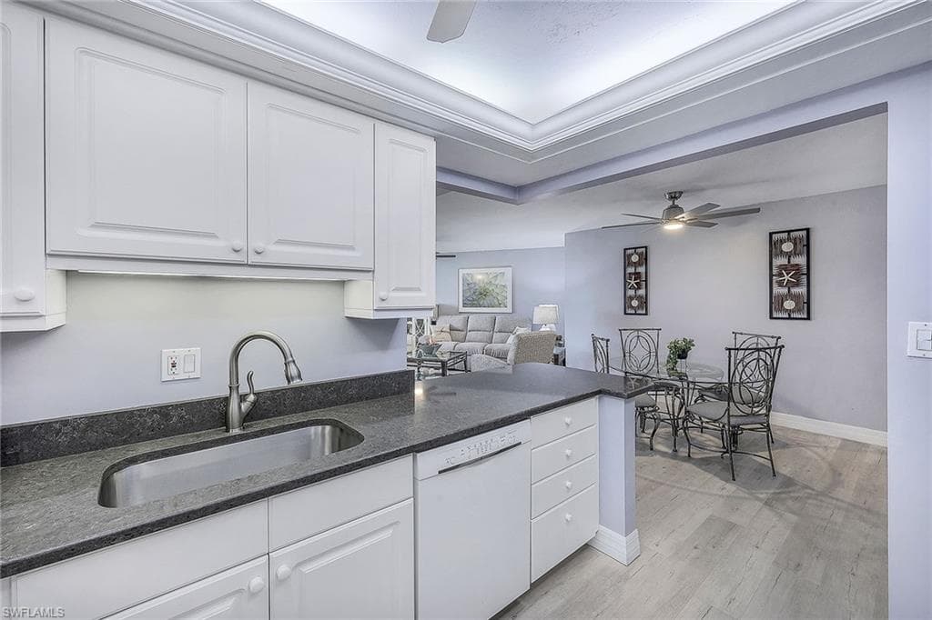 320 Seaview Ct 308, Marco Island, FL 34145-13