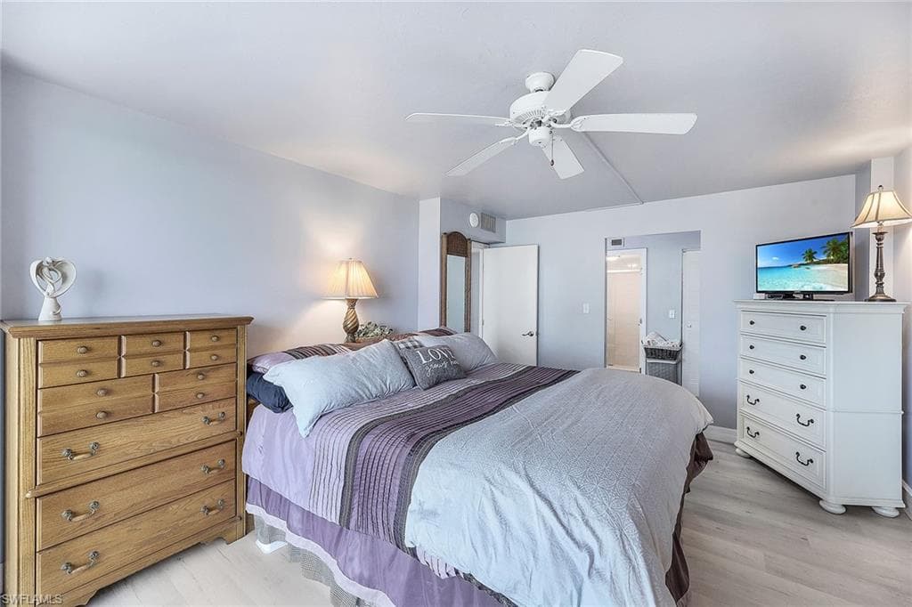 320 Seaview Ct 308, Marco Island, FL 34145-20