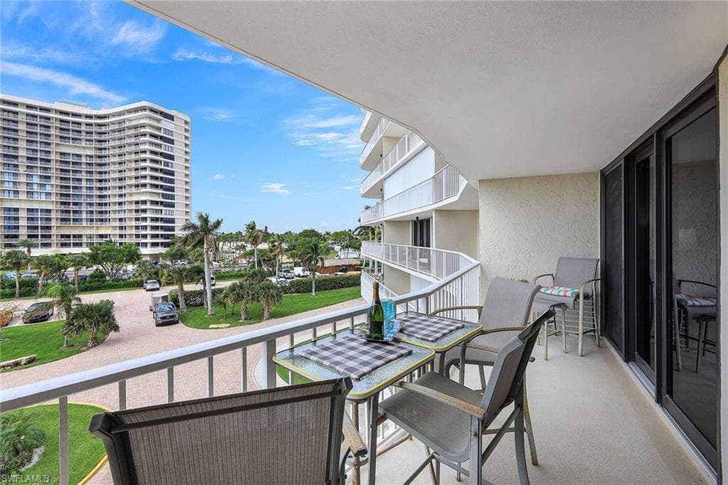 320 Seaview Ct 308, Marco Island, FL 34145-25