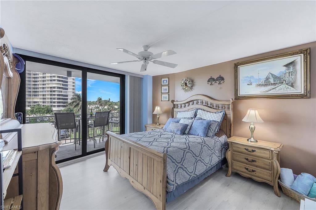 320 Seaview Ct 308, Marco Island, FL 34145-26