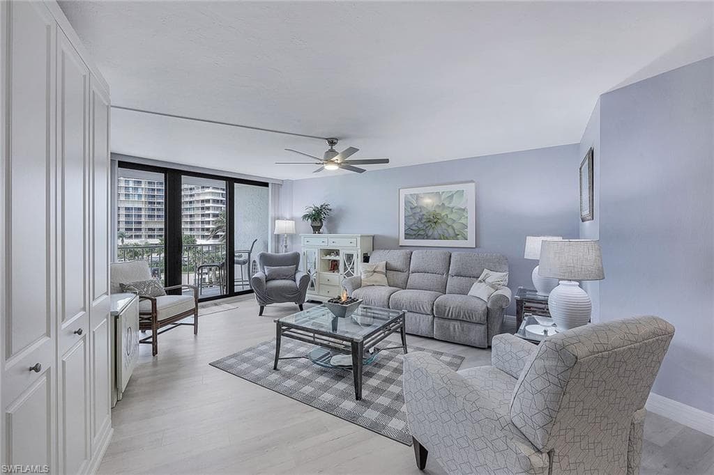 320 Seaview Ct 308, Marco Island, FL 34145-6