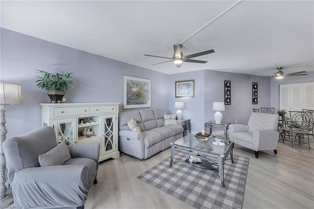 320 Seaview Ct 308, Marco Island, FL 34145-7