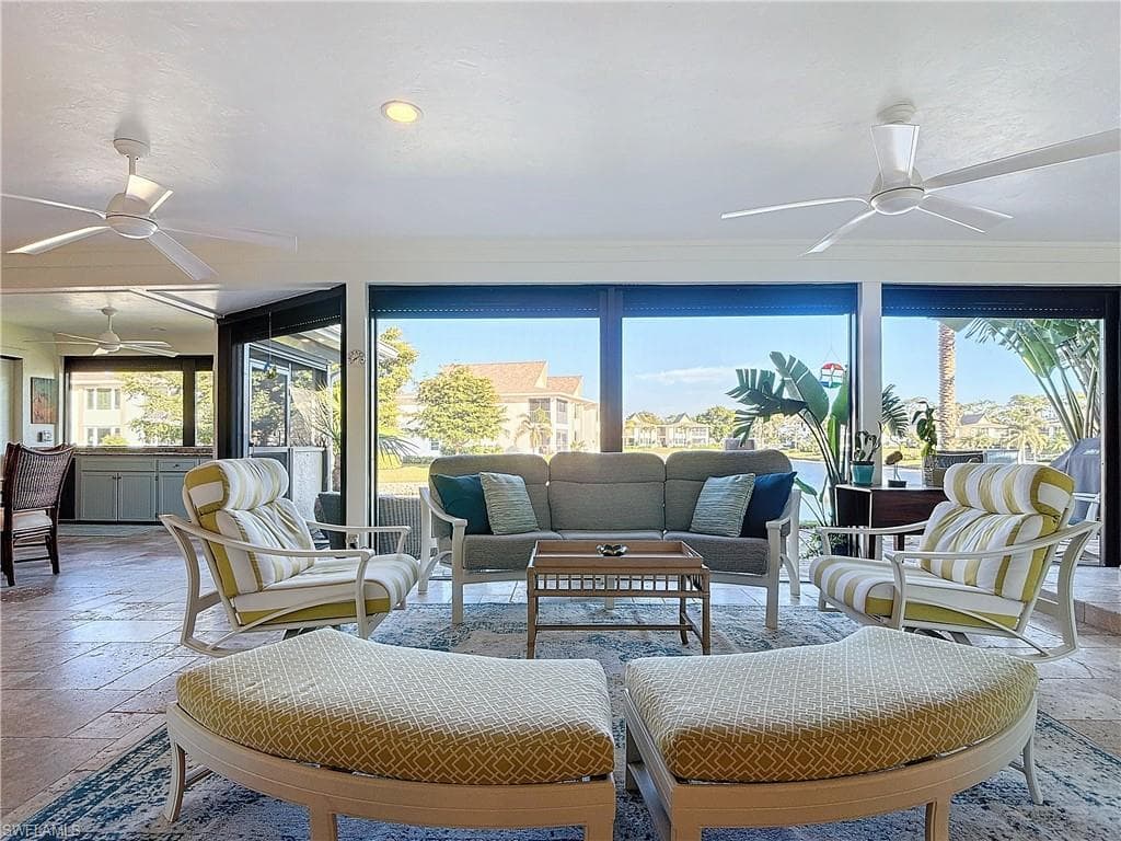 1659 Sandpiper St E, Naples, FL 34102-39