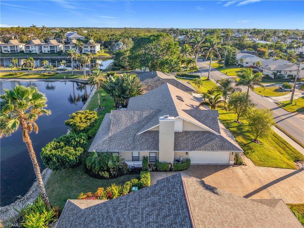 1659 Sandpiper St E, Naples, FL 34102-45