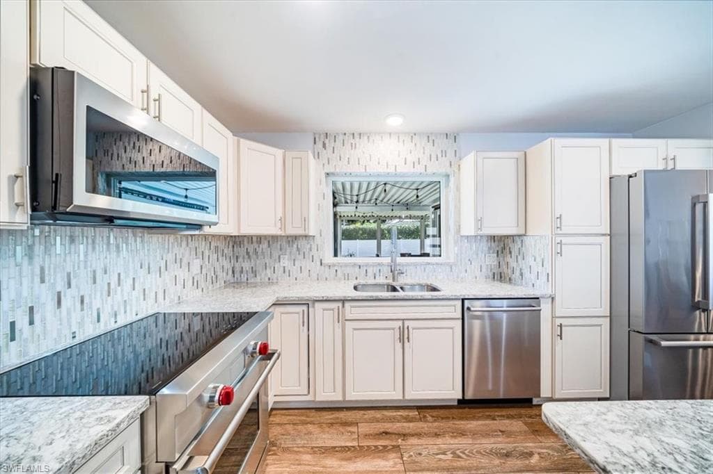 1268 13th Ave N, Naples, FL 34102-9
