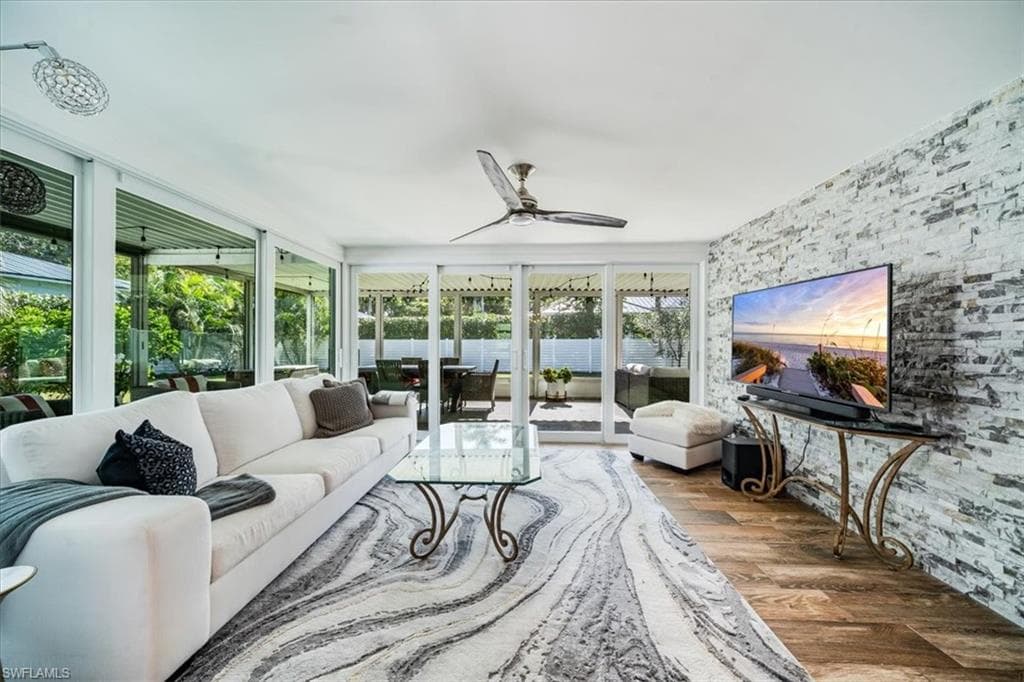 1268 13th Ave N, Naples, FL 34102-13