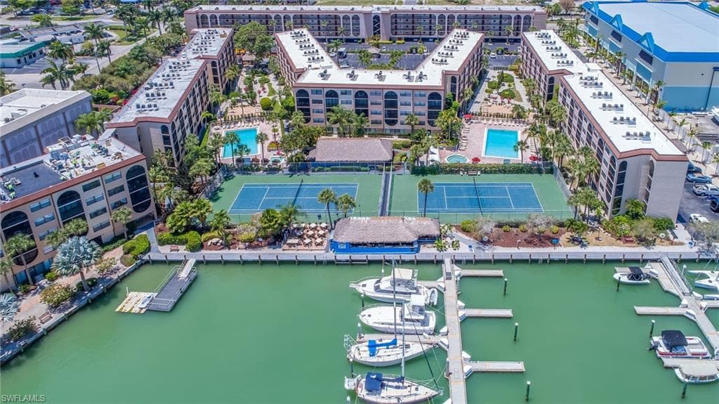 999 Anglers Cv M203, Marco Island, FL 34145-3