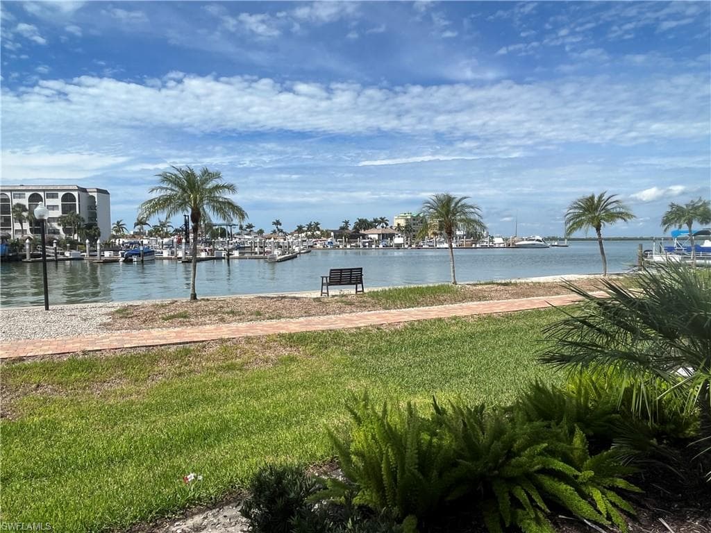 999 Anglers Cv M203, Marco Island, FL 34145-6