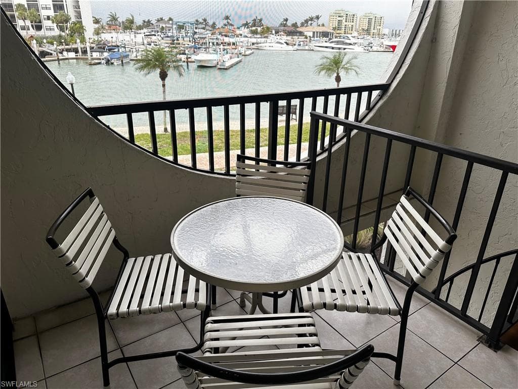 999 Anglers Cv M203, Marco Island, FL 34145-7