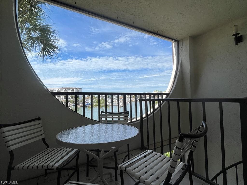 999 Anglers Cv M203, Marco Island, FL 34145-8