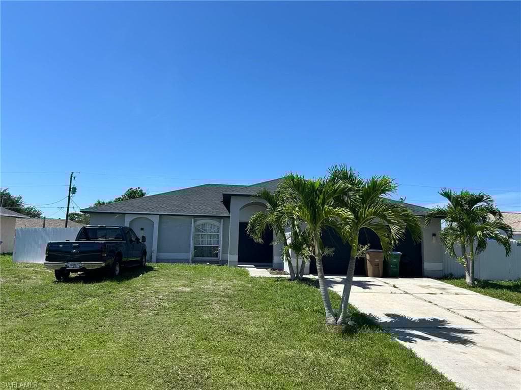 1630 20th St, Cape Coral, FL 33990-1