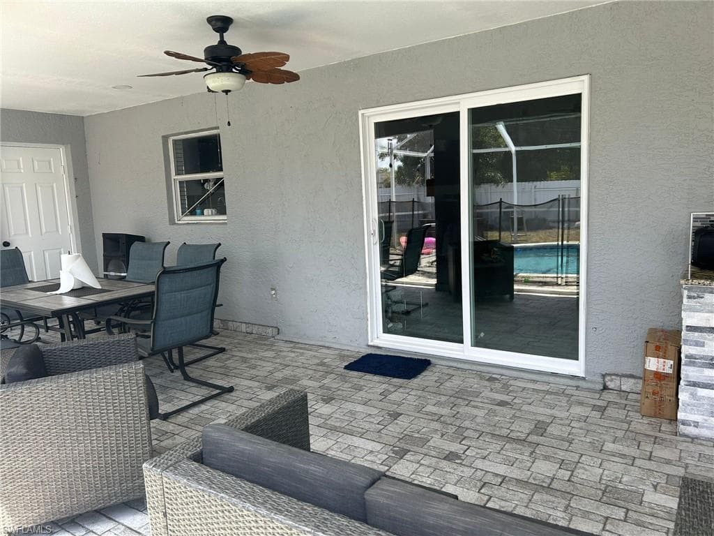 1630 20th St, Cape Coral, FL 33990-3