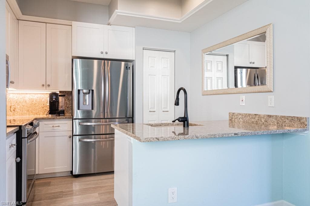 14859 Sterling Oaks Dr, Naples, FL 34110-18