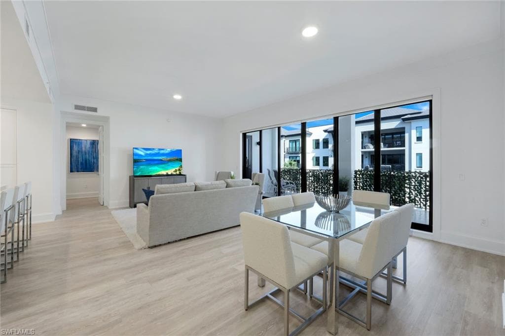 1030 3rd Ave S 419, Naples, FL 34102-13
