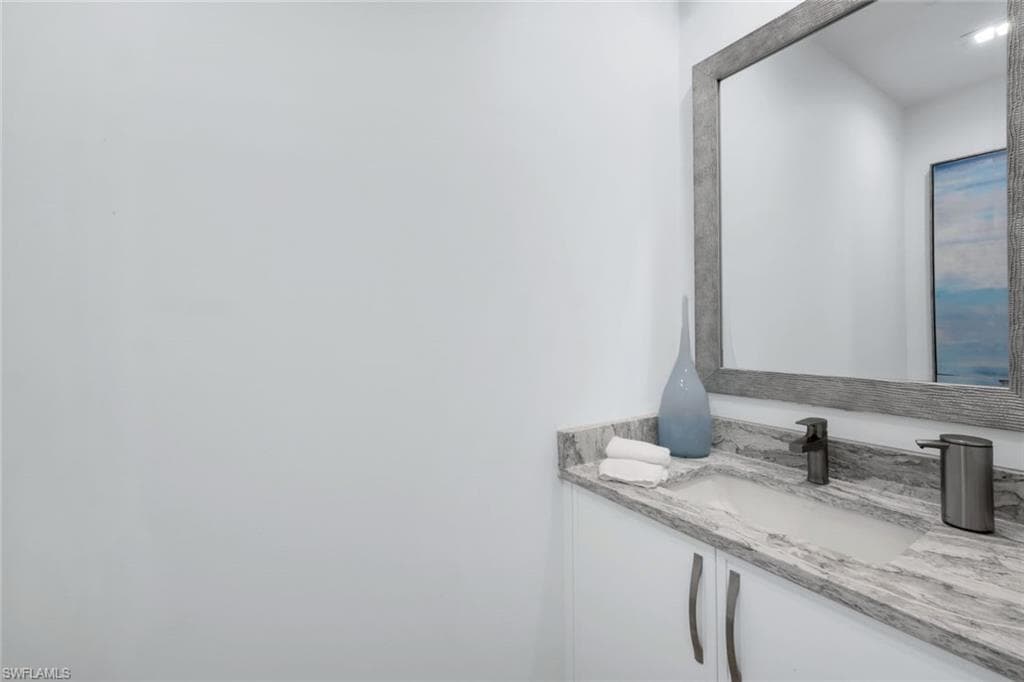 1030 3rd Ave S 419, Naples, FL 34102-21