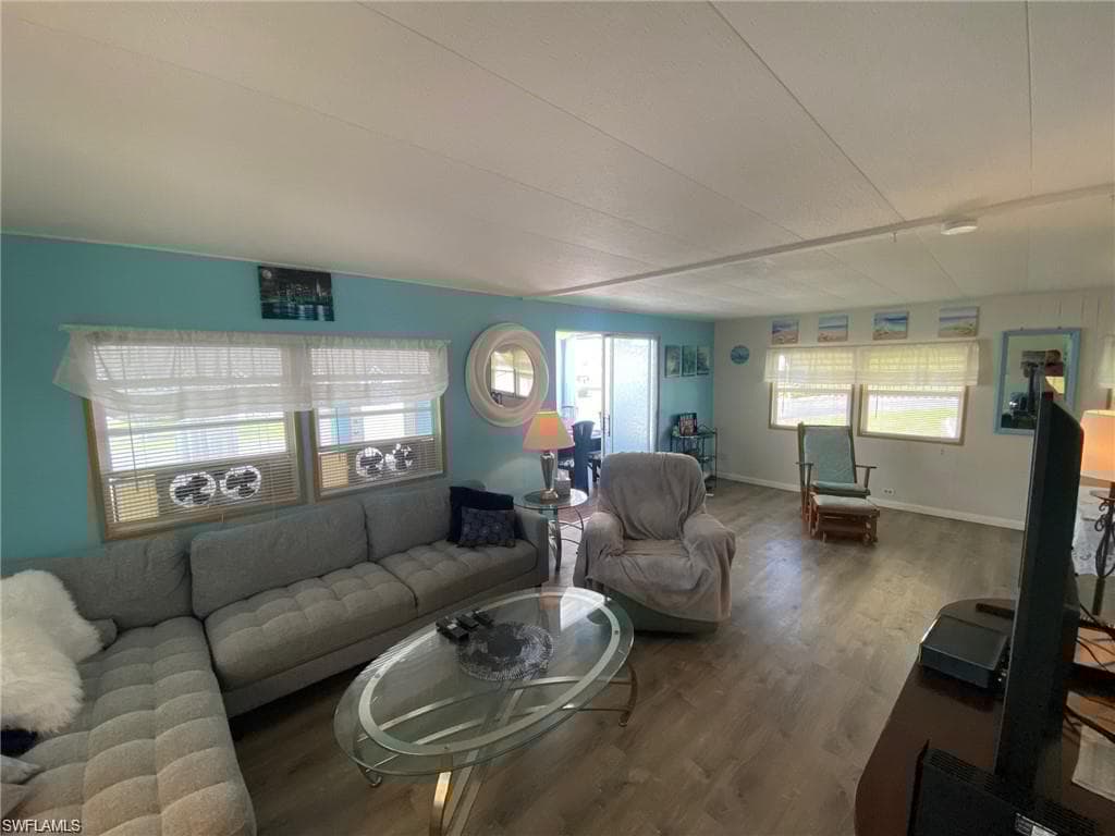 137 Enchanting Blvd, Naples, FL 34112-18