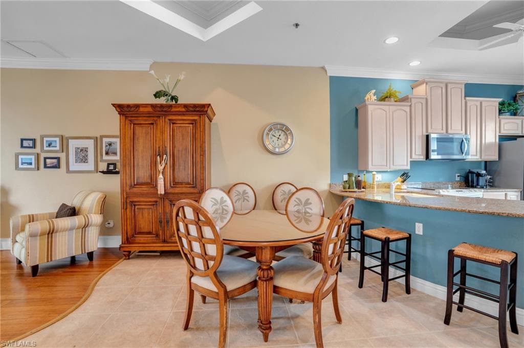 140 Palm St 3, Marco Island, FL 34145-9