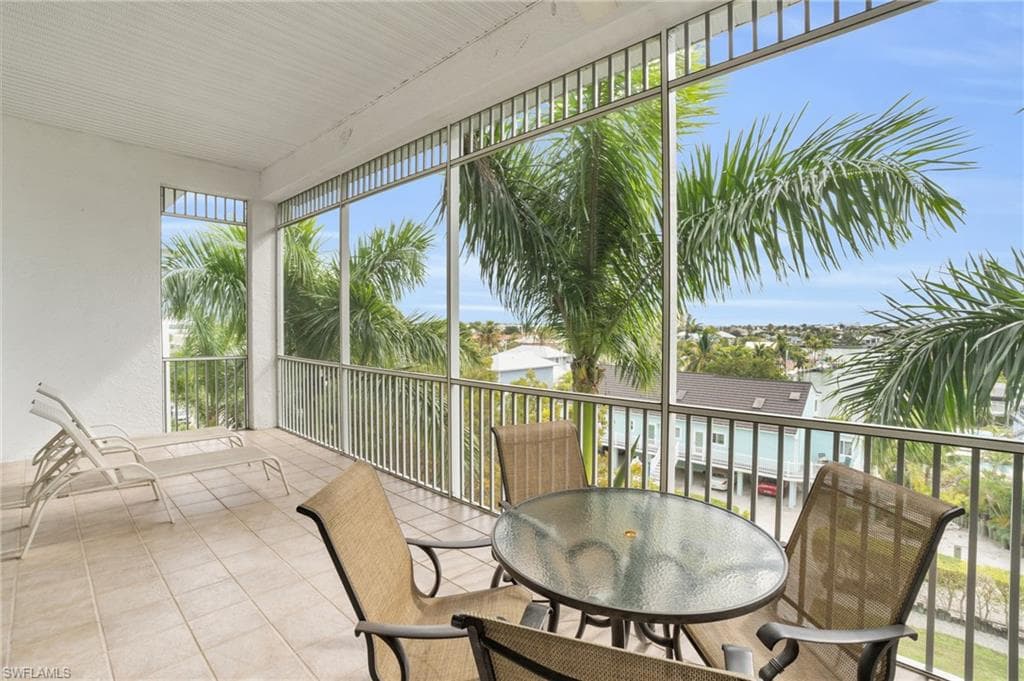 140 Palm St 3, Marco Island, FL 34145-13