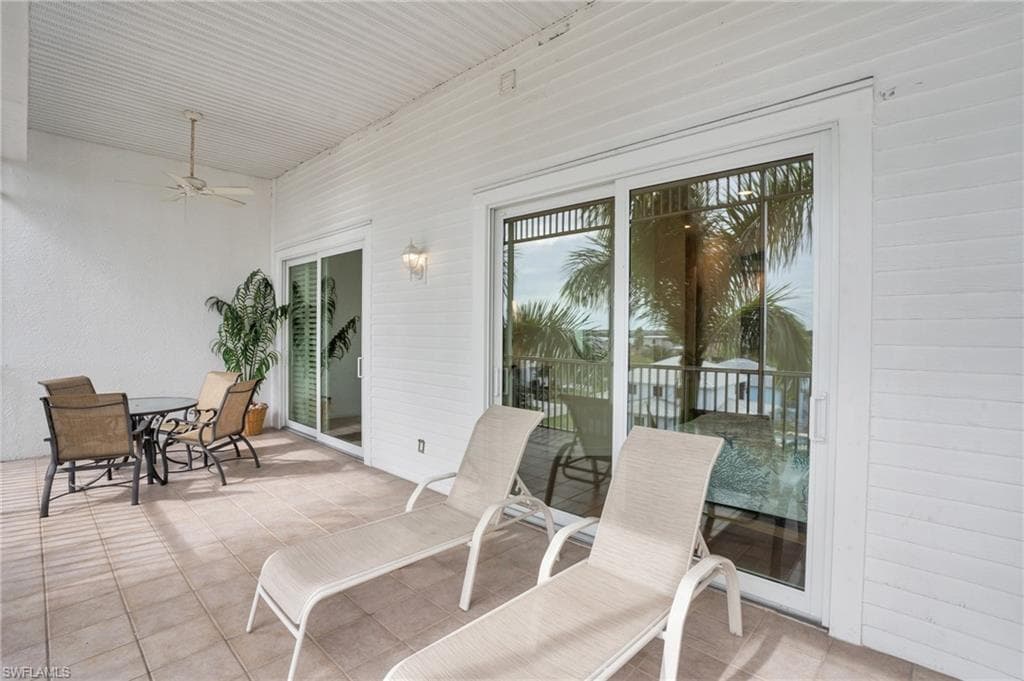140 Palm St 3, Marco Island, FL 34145-15