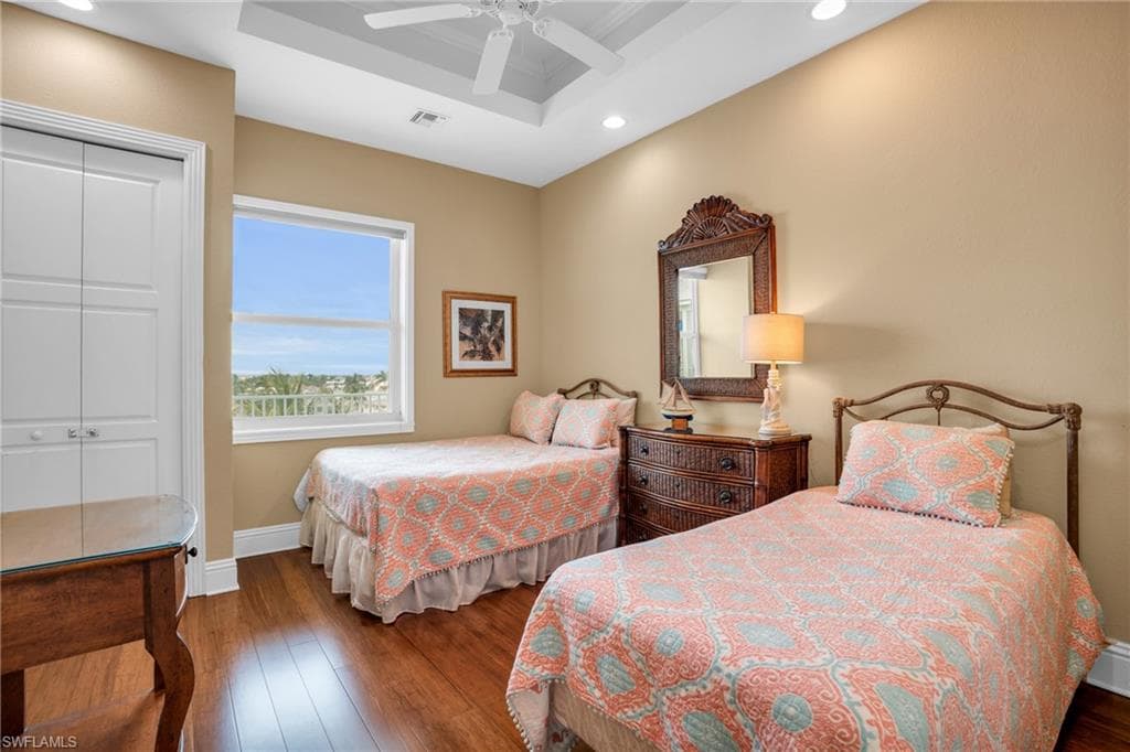 140 Palm St 3, Marco Island, FL 34145-21