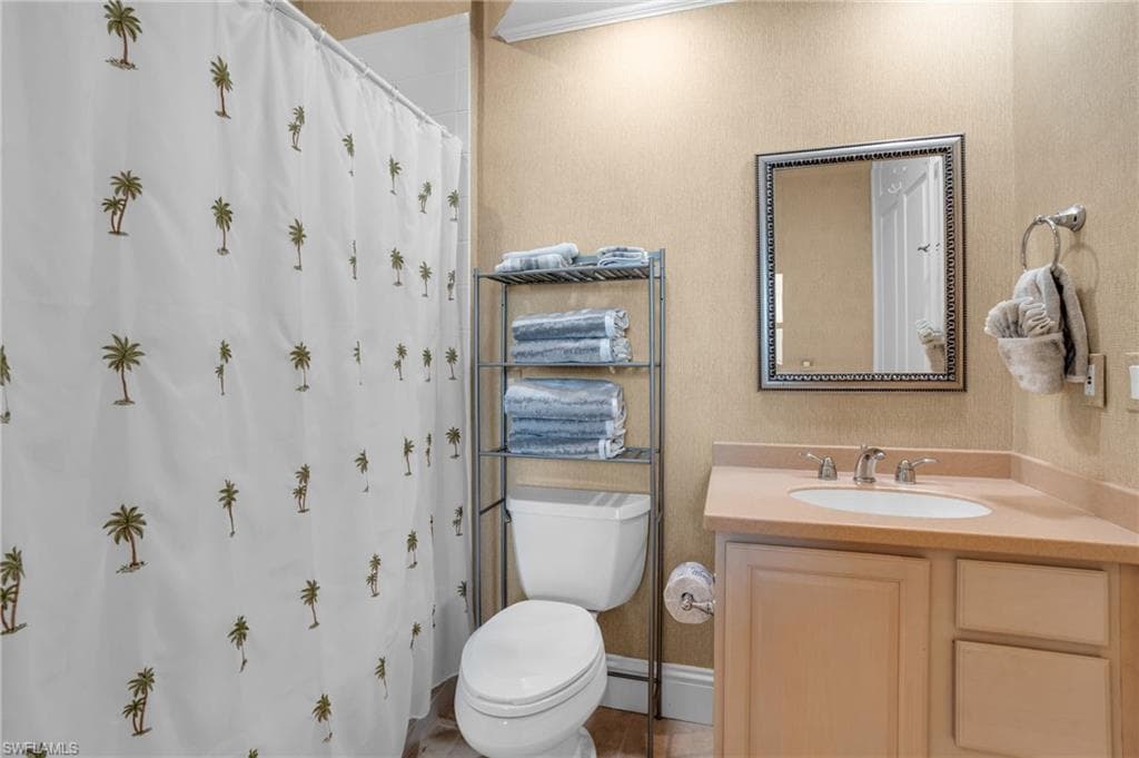 140 Palm St 3, Marco Island, FL 34145-22