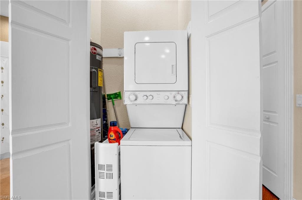 140 Palm St 3, Marco Island, FL 34145-23