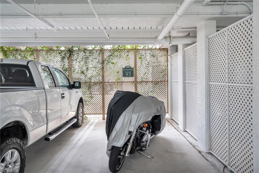 140 Palm St 3, Marco Island, FL 34145-25