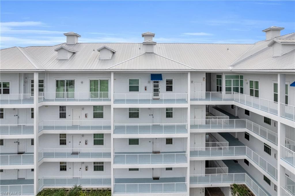 140 Palm St 3, Marco Island, FL 34145-4