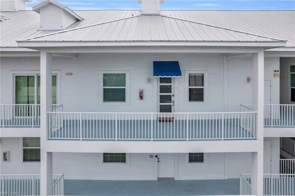 140 Palm St 3, Marco Island, FL 34145-5