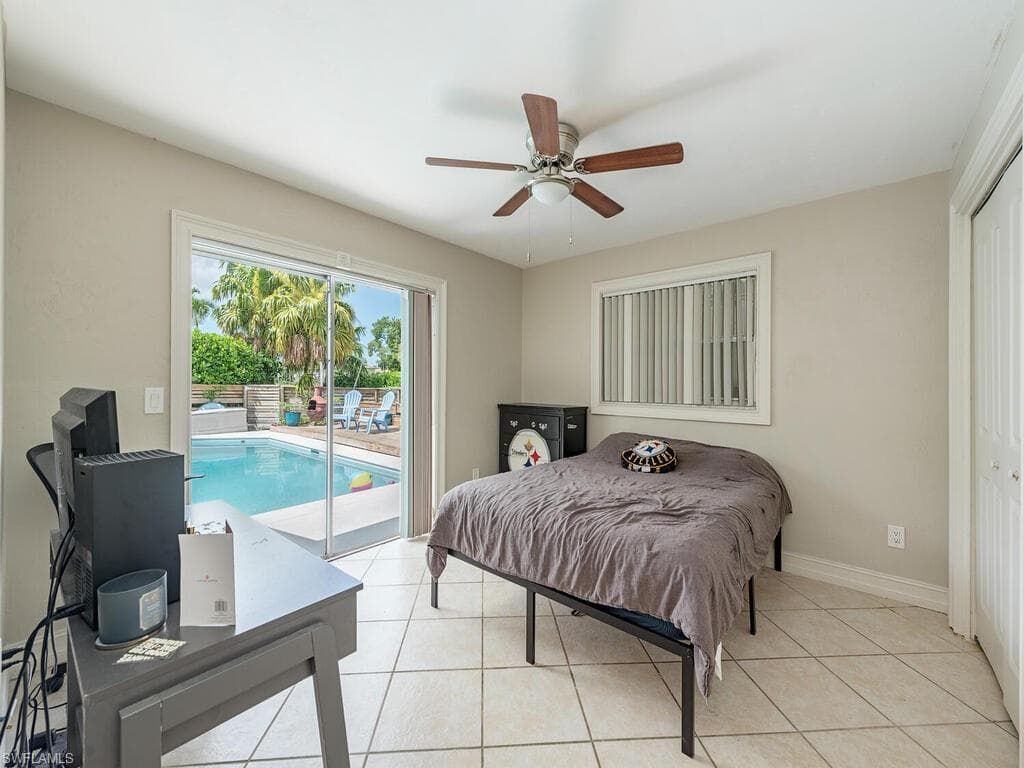 4320 Beechwood Lake Dr, Naples, FL 34112-14
