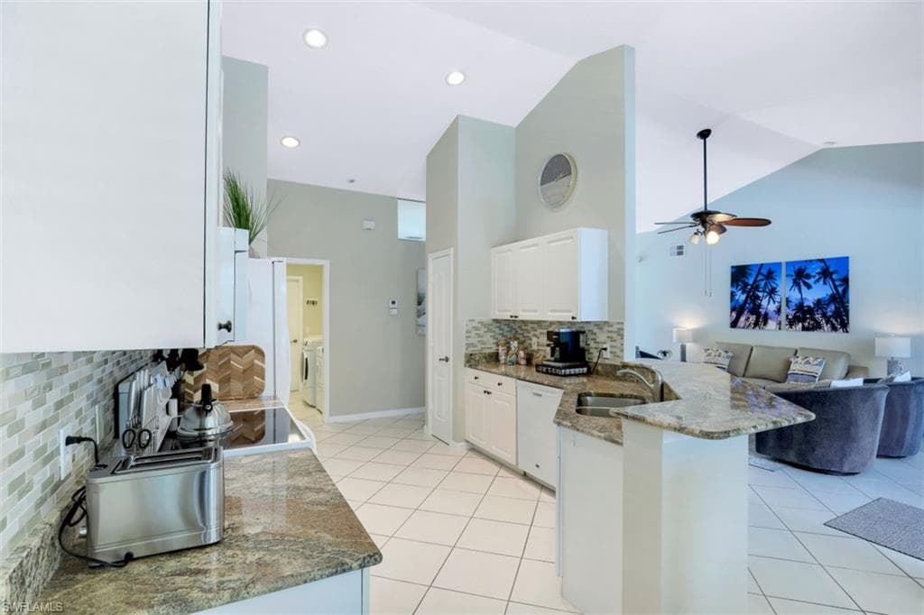 2023 Terrazzo Ln, Naples, FL 34104-14