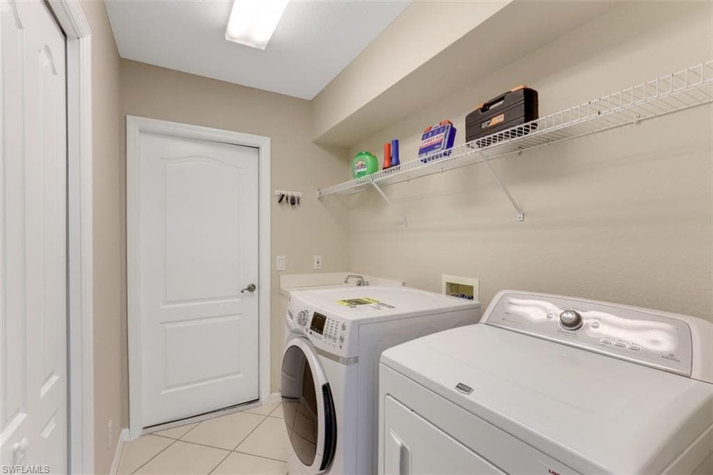 2023 Terrazzo Ln, Naples, FL 34104-26