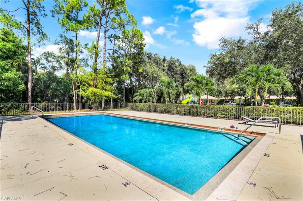 2023 Terrazzo Ln, Naples, FL 34104-37
