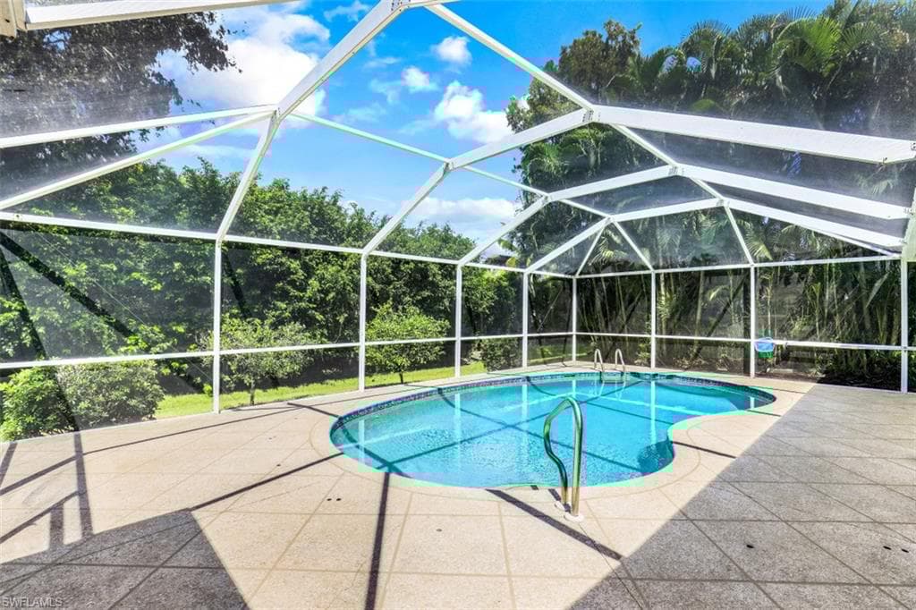 2023 Terrazzo Ln, Naples, FL 34104-7