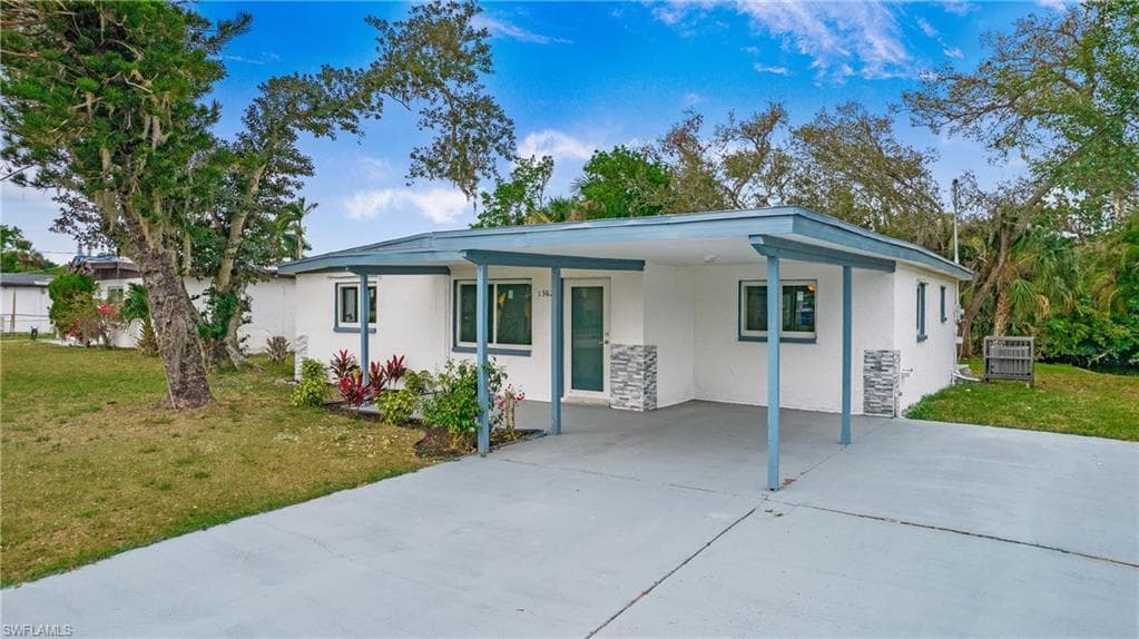1362 Brookhill Dr, Fort Myers, FL 33916-3
