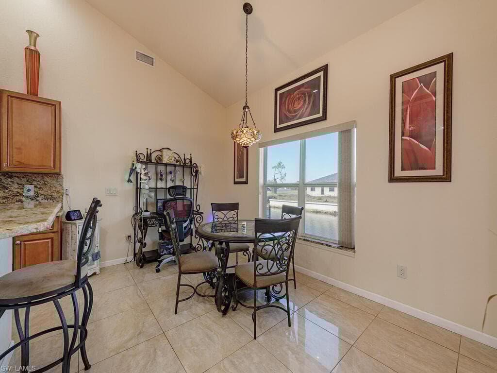 1928 34th Ave, Cape Coral, FL 33993-9